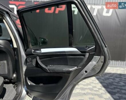 Серый БМВ Х5, объемом двигателя 3 л и пробегом 253 тыс. км за 15700 $, фото 58 на Automoto.ua