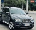 Серый БМВ Х5, объемом двигателя 3 л и пробегом 235 тыс. км за 18000 $, фото 1 на Automoto.ua
