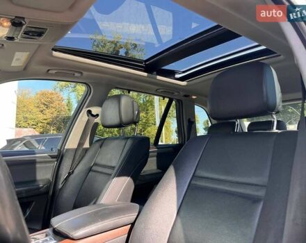 Серый БМВ Х5, объемом двигателя 3 л и пробегом 258 тыс. км за 12950 $, фото 18 на Automoto.ua