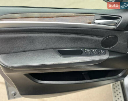 Серый БМВ Х5, объемом двигателя 3 л и пробегом 242 тыс. км за 18450 $, фото 14 на Automoto.ua