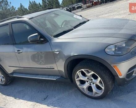 Серый БМВ Х5, объемом двигателя 3.01 л и пробегом 192 тыс. км за 10000 $, фото 6 на Automoto.ua