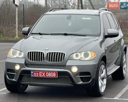 Серый БМВ Х5, объемом двигателя 3 л и пробегом 328 тыс. км за 16950 $, фото 1 на Automoto.ua