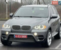 Серый БМВ Х5, объемом двигателя 3 л и пробегом 328 тыс. км за 16950 $, фото 1 на Automoto.ua