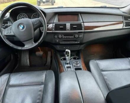 Серый БМВ Х5, объемом двигателя 3 л и пробегом 134 тыс. км за 8700 $, фото 10 на Automoto.ua