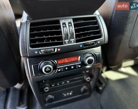 Серый БМВ Х5, объемом двигателя 3 л и пробегом 253 тыс. км за 15700 $, фото 67 на Automoto.ua