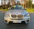 Серый БМВ Х5, объемом двигателя 3 л и пробегом 257 тыс. км за 12000 $, фото 1 на Automoto.ua