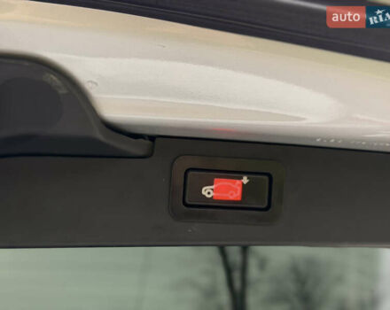 Сірий БМВ Х5, об'ємом двигуна 3 л та пробігом 198 тис. км за 18500 $, фото 16 на Automoto.ua