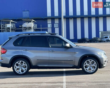 Серый БМВ Х5, объемом двигателя 3 л и пробегом 328 тыс. км за 16999 $, фото 6 на Automoto.ua