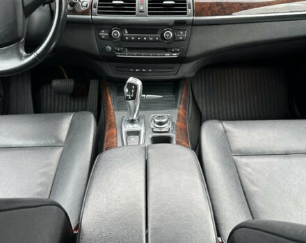 Серый БМВ Х5, объемом двигателя 2.99 л и пробегом 320 тыс. км за 17900 $, фото 25 на Automoto.ua