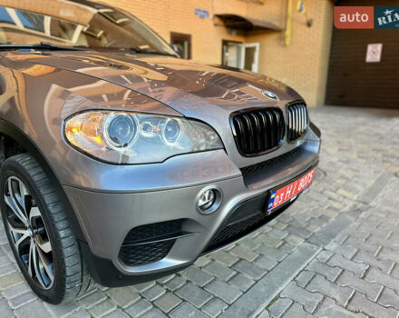 Серый БМВ Х5, объемом двигателя 3 л и пробегом 311 тыс. км за 16900 $, фото 5 на Automoto.ua