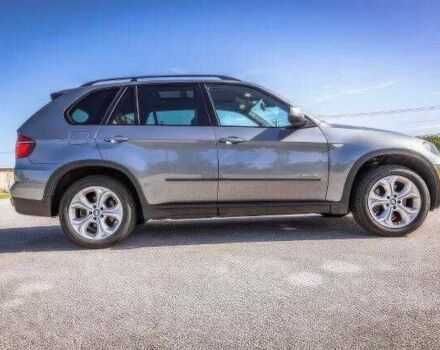 Серый БМВ Х5, объемом двигателя 3 л и пробегом 150 тыс. км за 3900 $, фото 3 на Automoto.ua