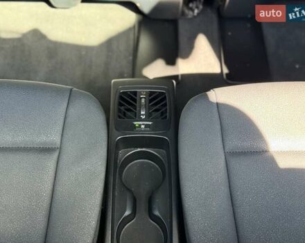 Серый БМВ Х5, объемом двигателя 3 л и пробегом 253 тыс. км за 15800 $, фото 58 на Automoto.ua