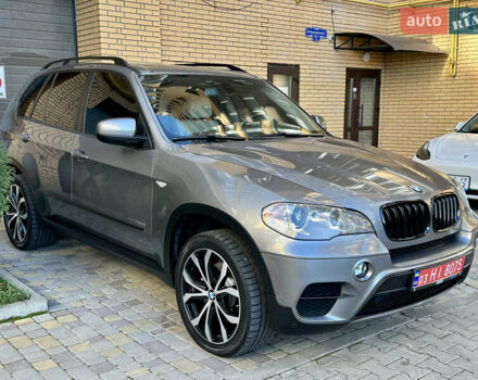 Серый БМВ Х5, объемом двигателя 3 л и пробегом 311 тыс. км за 16900 $, фото 4 на Automoto.ua