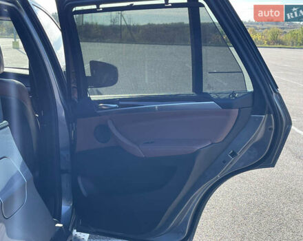 Серый БМВ Х5, объемом двигателя 3 л и пробегом 328 тыс. км за 16999 $, фото 35 на Automoto.ua