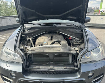 Серый БМВ Х5, объемом двигателя 3 л и пробегом 220 тыс. км за 16500 $, фото 33 на Automoto.ua