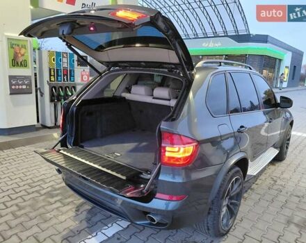 Серый БМВ Х5, объемом двигателя 3 л и пробегом 250 тыс. км за 15700 $, фото 8 на Automoto.ua