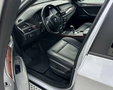 Серый БМВ Х5, объемом двигателя 2.99 л и пробегом 320 тыс. км за 17900 $, фото 19 на Automoto.ua