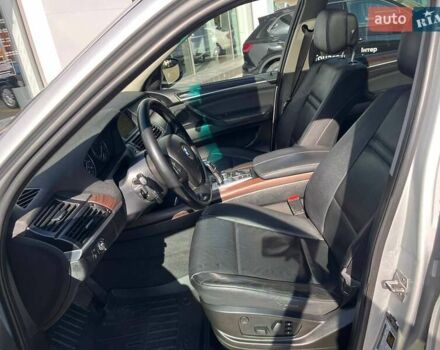 Серый БМВ Х5, объемом двигателя 3 л и пробегом 258 тыс. км за 12950 $, фото 14 на Automoto.ua