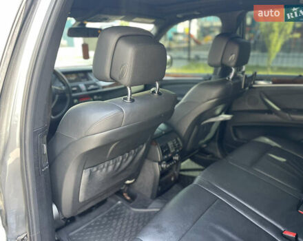 Серый БМВ Х5, объемом двигателя 3 л и пробегом 160 тыс. км за 22000 $, фото 18 на Automoto.ua