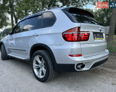 Серый БМВ Х5, объемом двигателя 3 л и пробегом 205 тыс. км за 18200 $, фото 1 на Automoto.ua