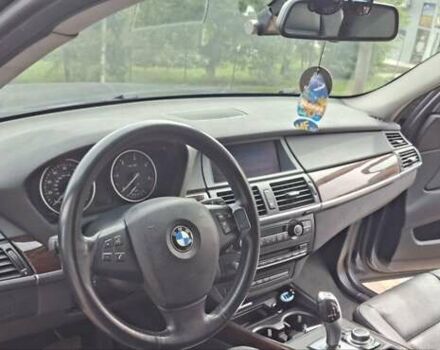 Серый БМВ Х5, объемом двигателя 3 л и пробегом 220 тыс. км за 17500 $, фото 20 на Automoto.ua