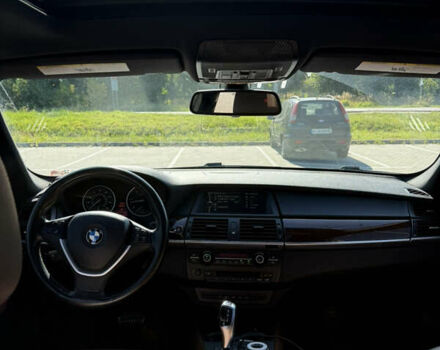 Серый БМВ Х5, объемом двигателя 3 л и пробегом 242 тыс. км за 21000 $, фото 13 на Automoto.ua