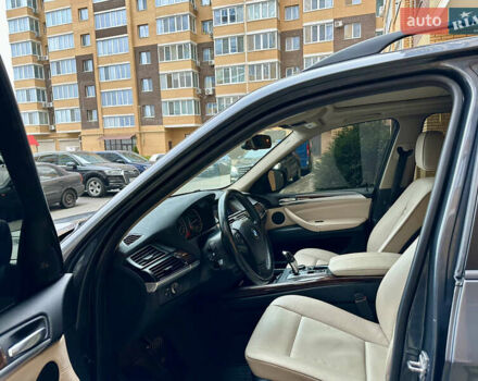Серый БМВ Х5, объемом двигателя 2.99 л и пробегом 253 тыс. км за 15900 $, фото 12 на Automoto.ua