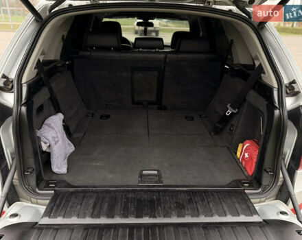 Сірий БМВ Х5, об'ємом двигуна 3 л та пробігом 198 тис. км за 18500 $, фото 15 на Automoto.ua