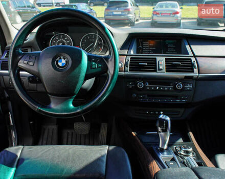 Сірий БМВ Х5, об'ємом двигуна 3 л та пробігом 258 тис. км за 11400 $, фото 17 на Automoto.ua