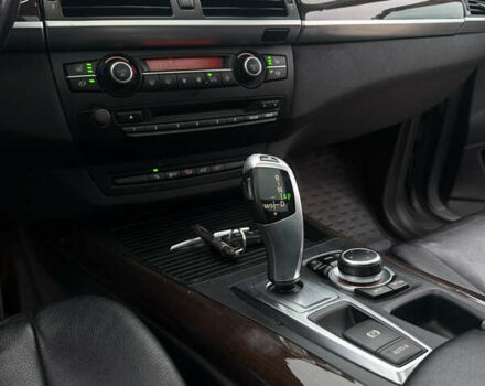 Серый БМВ Х5, объемом двигателя 2.98 л и пробегом 280 тыс. км за 12300 $, фото 5 на Automoto.ua