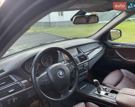 Серый БМВ Х5, объемом двигателя 2.98 л и пробегом 215 тыс. км за 11900 $, фото 24 на Automoto.ua