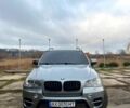 Серый БМВ Х5, объемом двигателя 3 л и пробегом 228 тыс. км за 19300 $, фото 1 на Automoto.ua