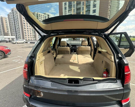 Серый БМВ Х5, объемом двигателя 3 л и пробегом 220 тыс. км за 16500 $, фото 26 на Automoto.ua