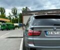 Сірий БМВ Х5, об'ємом двигуна 3 л та пробігом 300 тис. км за 16000 $, фото 1 на Automoto.ua