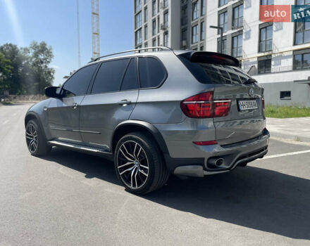 Серый БМВ Х5, объемом двигателя 3 л и пробегом 160 тыс. км за 22000 $, фото 2 на Automoto.ua