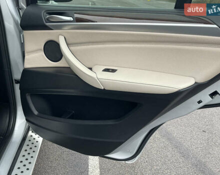 Сірий БМВ Х5, об'ємом двигуна 3 л та пробігом 285 тис. км за 15600 $, фото 38 на Automoto.ua