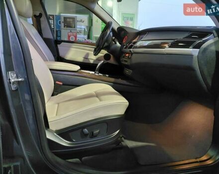 Серый БМВ Х5, объемом двигателя 3 л и пробегом 250 тыс. км за 15700 $, фото 14 на Automoto.ua