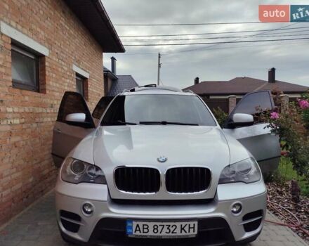 Серый БМВ Х5, объемом двигателя 2.98 л и пробегом 267 тыс. км за 15000 $, фото 2 на Automoto.ua