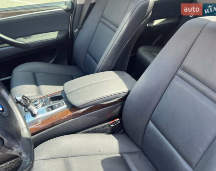 Серый БМВ Х5, объемом двигателя 2.98 л и пробегом 285 тыс. км за 15999 $, фото 26 на Automoto.ua