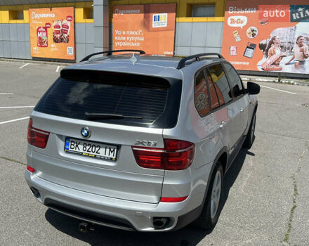 Серый БМВ Х5, объемом двигателя 2.98 л и пробегом 285 тыс. км за 15999 $, фото 10 на Automoto.ua