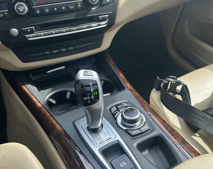 Серый БМВ Х5, объемом двигателя 3 л и пробегом 220 тыс. км за 16500 $, фото 37 на Automoto.ua