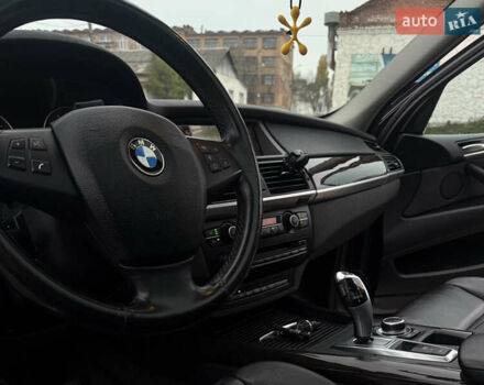 Серый БМВ Х5, объемом двигателя 2.98 л и пробегом 280 тыс. км за 12300 $, фото 9 на Automoto.ua