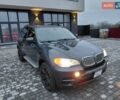 Серый БМВ Х5, объемом двигателя 3 л и пробегом 250 тыс. км за 15700 $, фото 2 на Automoto.ua