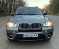 Серый БМВ Х5, объемом двигателя 3 л и пробегом 218 тыс. км за 18600 $, фото 1 на Automoto.ua