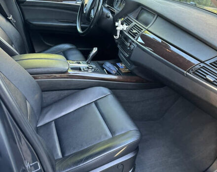 Сірий БМВ Х5, об'ємом двигуна 2.98 л та пробігом 190 тис. км за 16300 $, фото 4 на Automoto.ua