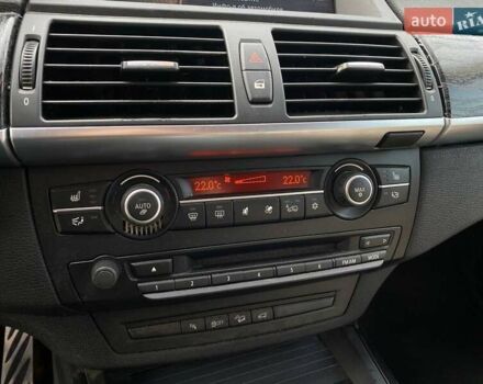 Серый БМВ Х5, объемом двигателя 2.98 л и пробегом 324 тыс. км за 12900 $, фото 15 на Automoto.ua