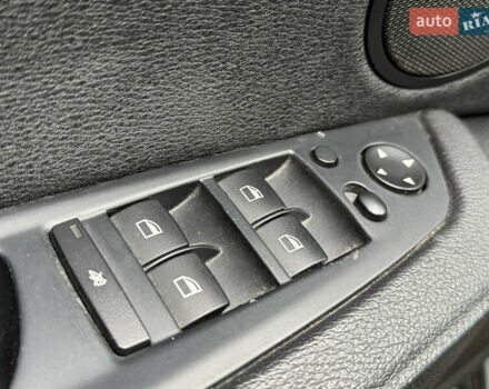 Серый БМВ Х5, объемом двигателя 3 л и пробегом 228 тыс. км за 16700 $, фото 7 на Automoto.ua
