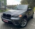 Сірий БМВ Х5, об'ємом двигуна 3 л та пробігом 260 тис. км за 10027 $, фото 1 на Automoto.ua