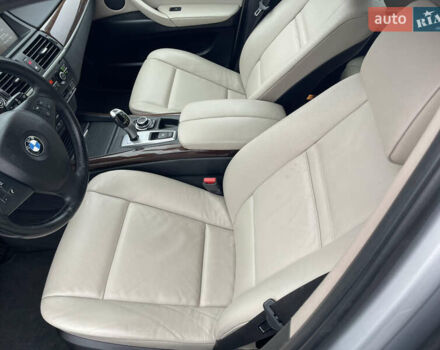 Сірий БМВ Х5, об'ємом двигуна 3 л та пробігом 285 тис. км за 15600 $, фото 28 на Automoto.ua