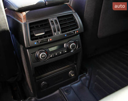 Серый БМВ Х5, объемом двигателя 3 л и пробегом 258 тыс. км за 12950 $, фото 33 на Automoto.ua